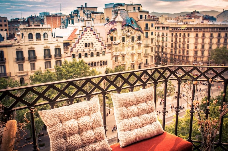 Luxury Barcelona Apartments - Vistas desde la terraza a los edifcios de la manzana de la discordia.